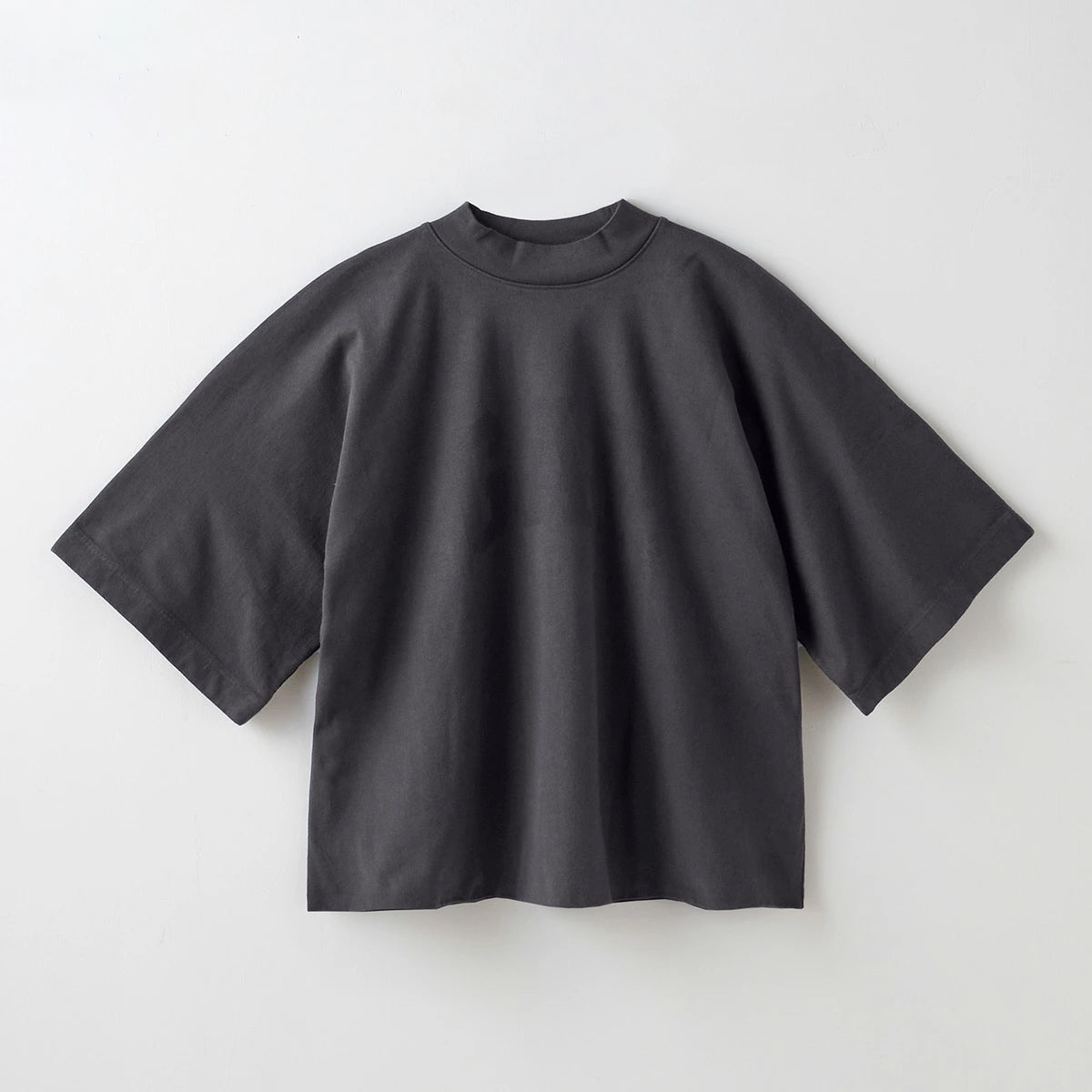 YEEZY × GAP ENGINEERED BY BALENCIAGA 78 CROP DOVE NO SEAM TEE 471281-03-2 DARK GREY 1